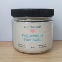 Natural Peppermint Gift Set w/ Foot Soak, Refresher Spray, Lotion and Keepsake Seashell Scoop
