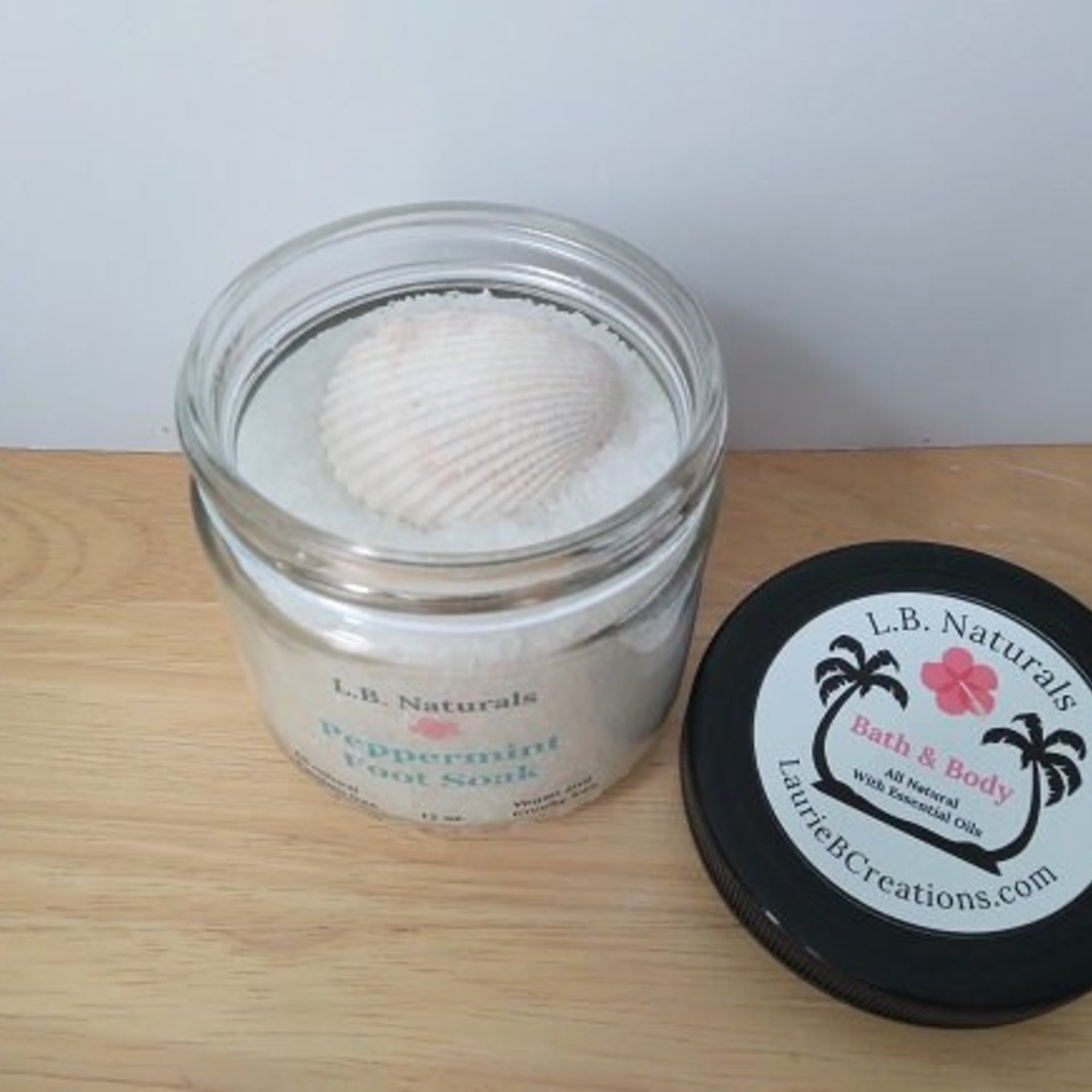 Natural Peppermint Foot Soak w/ Keepsake Seashell Scoop