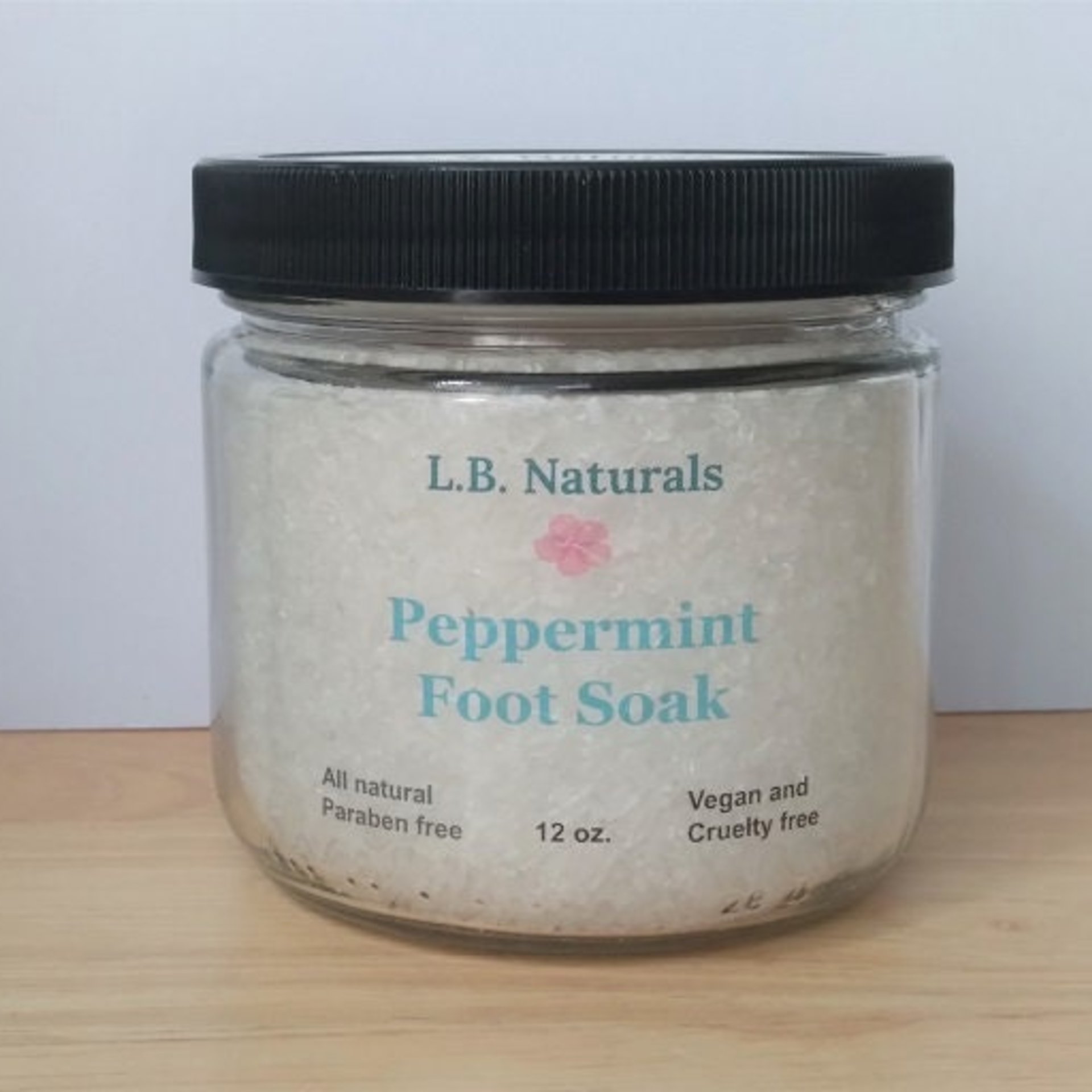 Natural Peppermint Gift Set w/ Foot Soak, Refresher Spray, Lotion and Keepsake Seashell Scoop
