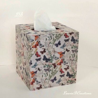 Butterfly Tissue Box Cover - Decoupage vintage design in natural beige with small butterflies and leaves 