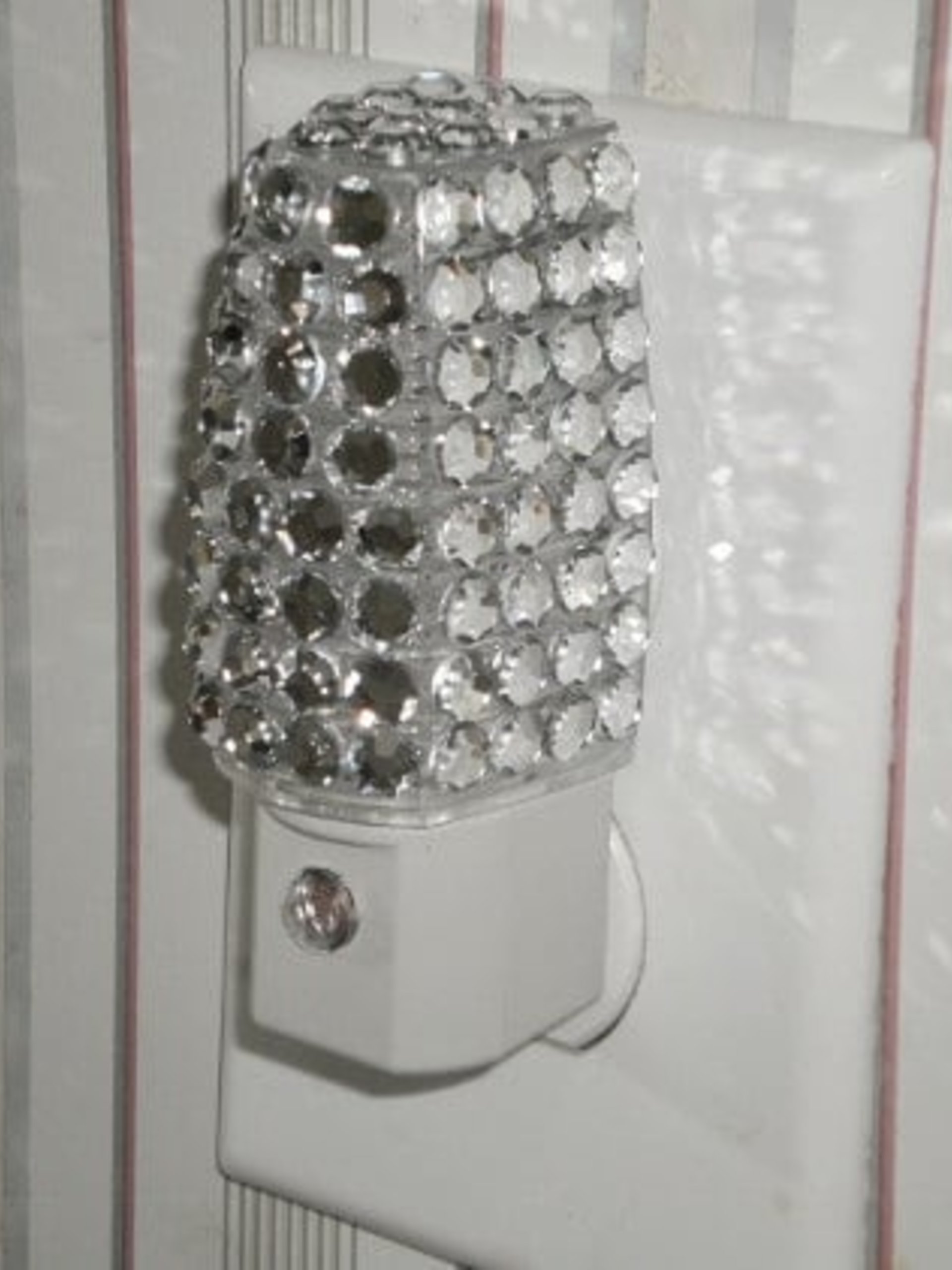 Bling Night Light w/ Clear Rhinestones - Energy saving, automatic on/off sensor, clear led lighting