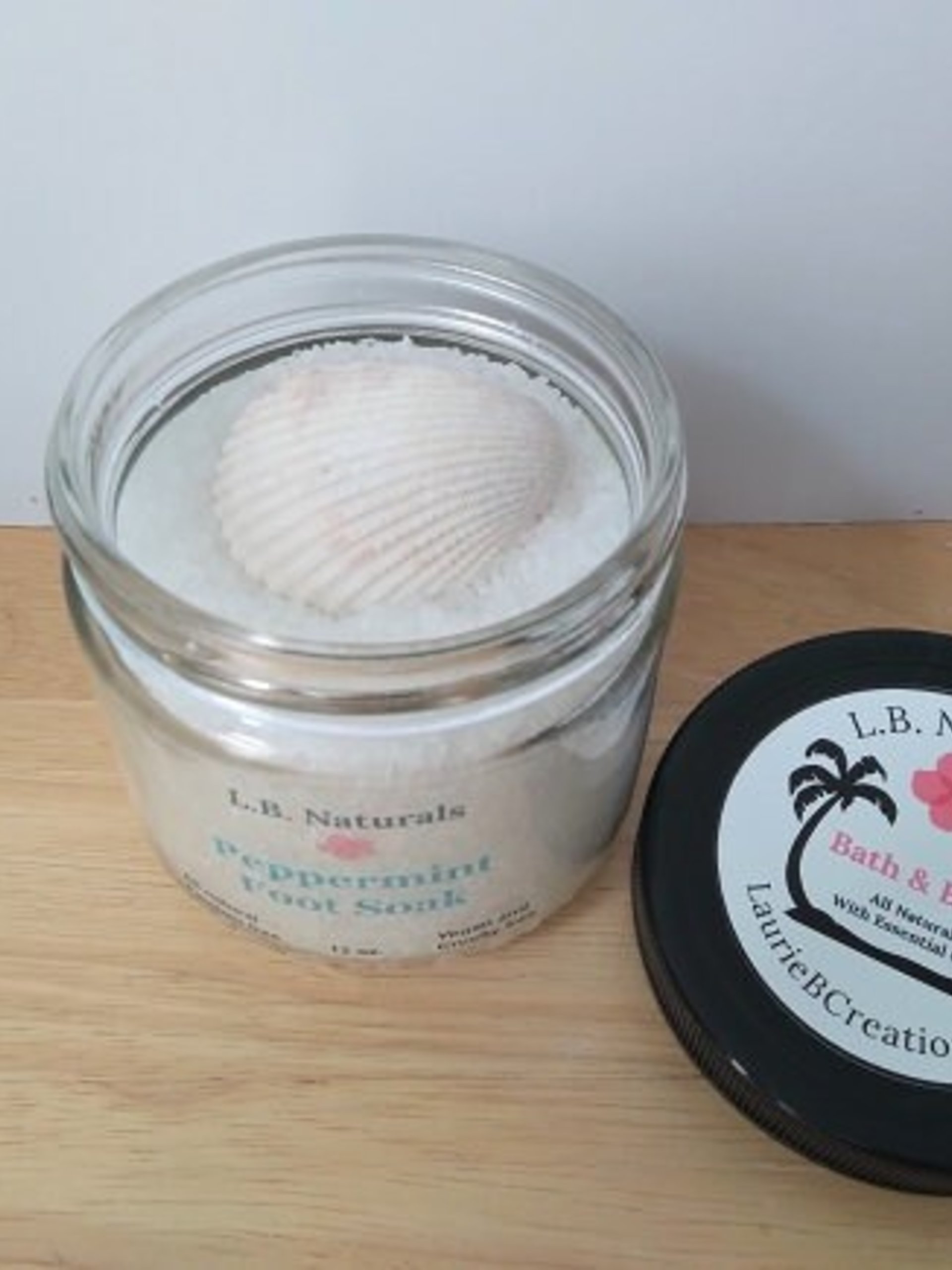 Natural Peppermint Foot Soak w/ Keepsake Seashell Scoop